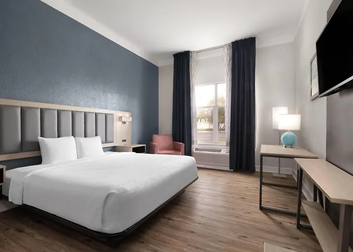 Wingate By Wyndham Savannah Gateway