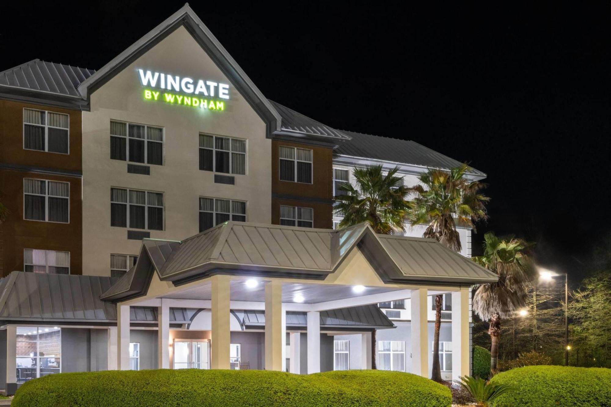 Wingate By Wyndham Gateway Hotel
