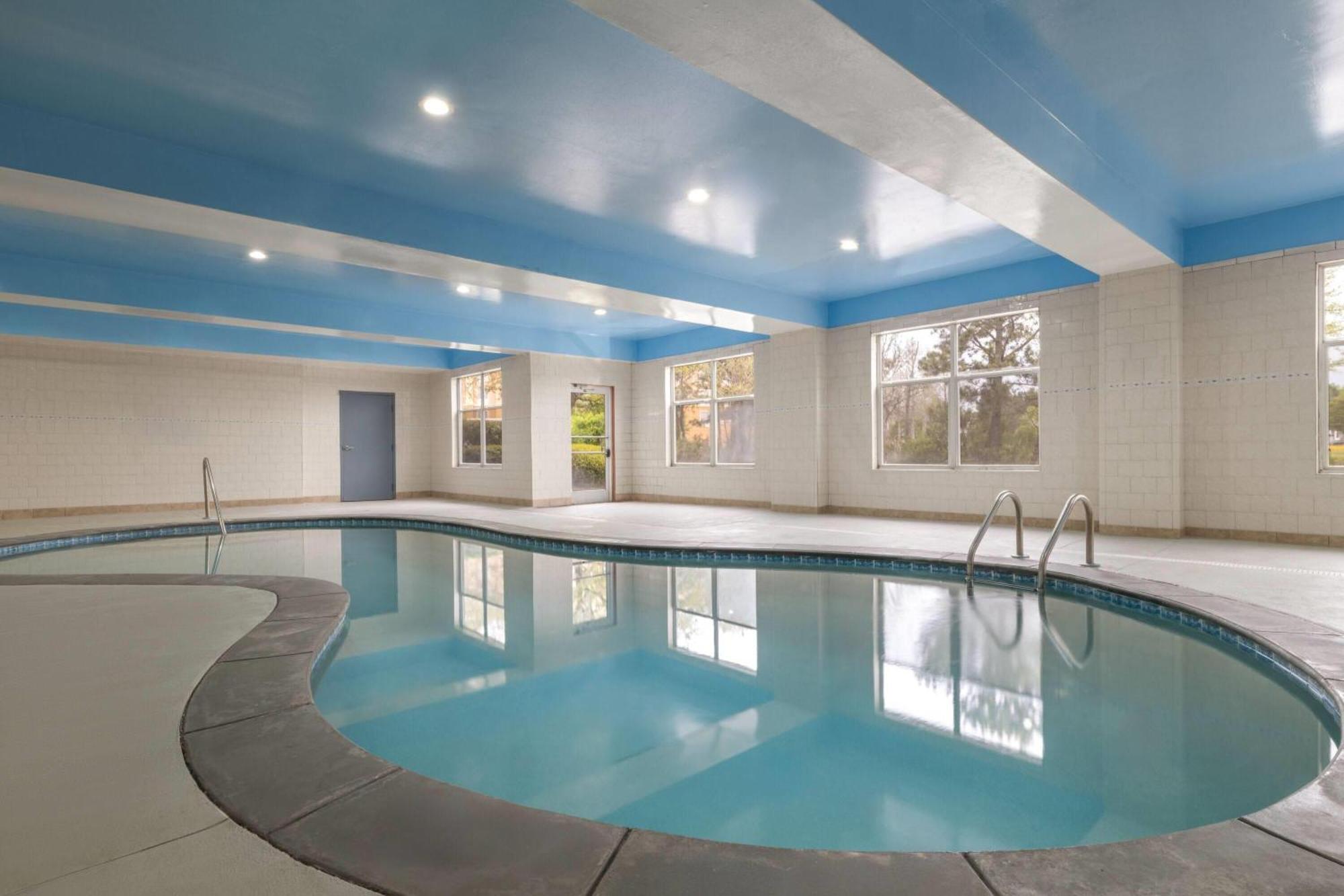 Wingate By Wyndham Gateway Savannah