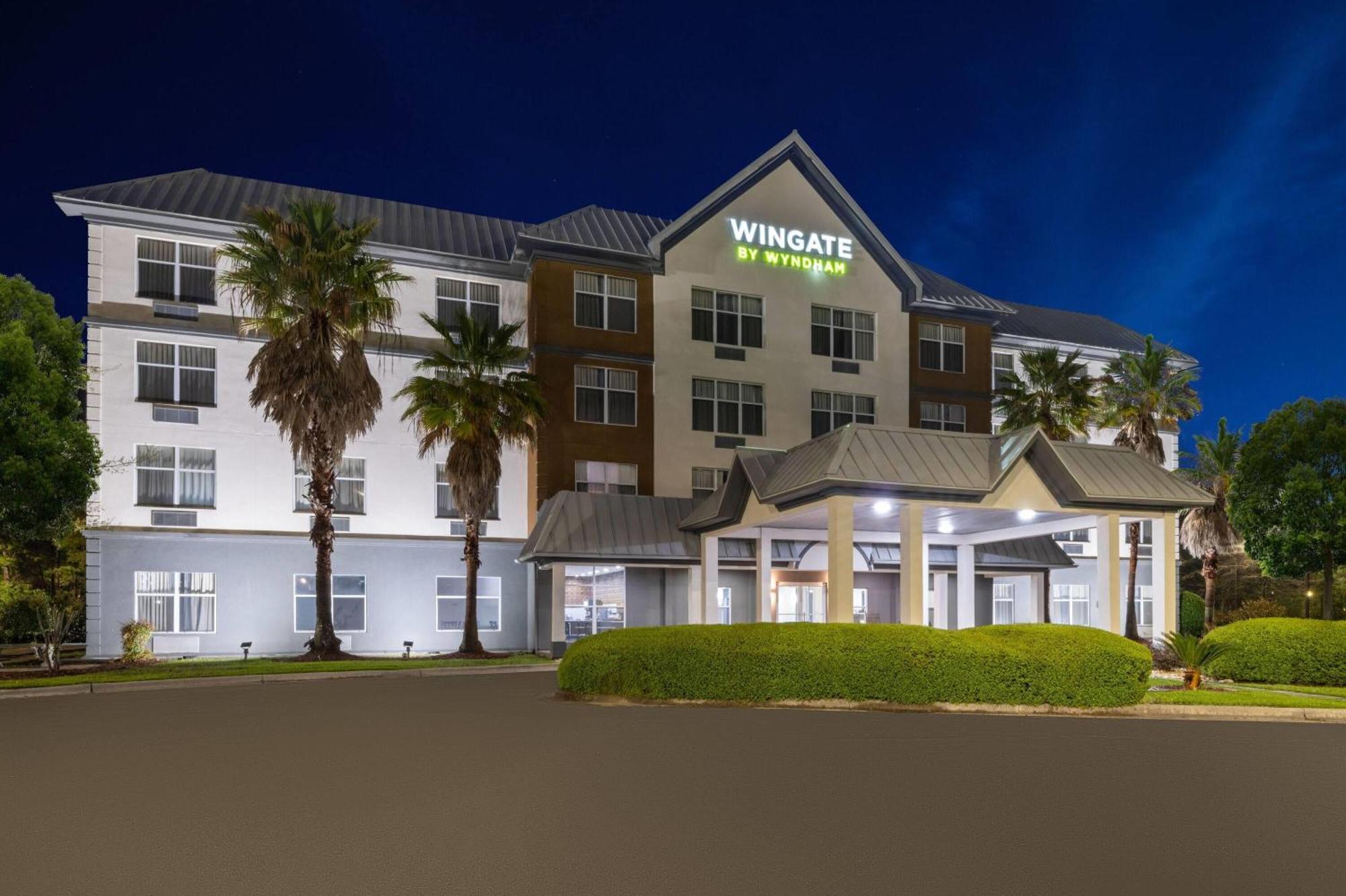 Wingate By Wyndham Gateway Hotel