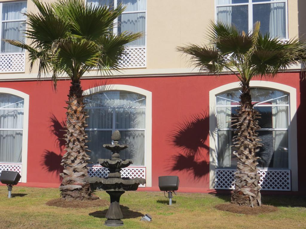 Wingate By Wyndham Savannah Gateway Hotel 2*